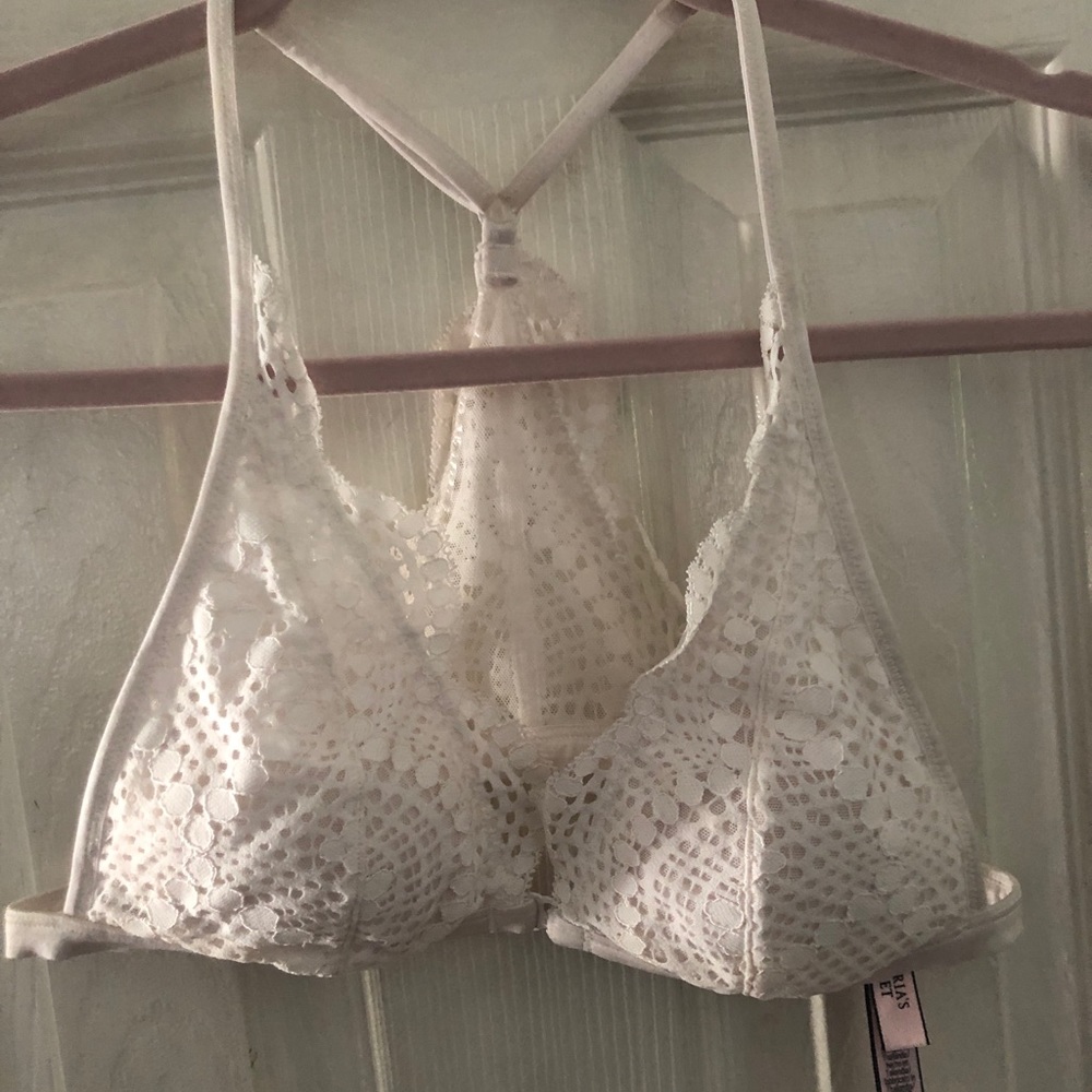 Victoria’s Secret White bralette M
